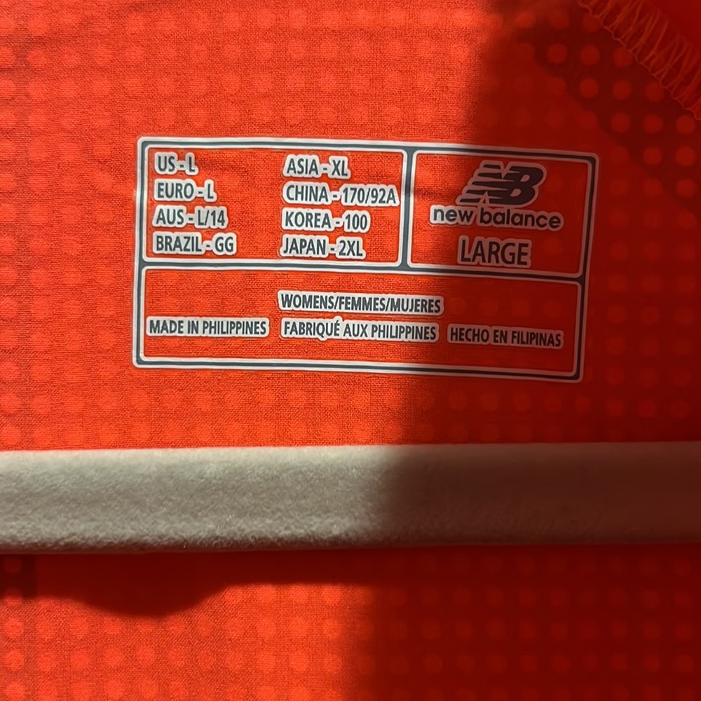New Balance Neon Orange Reflective Running Jacket Women’s Large - Picture 2 of 5